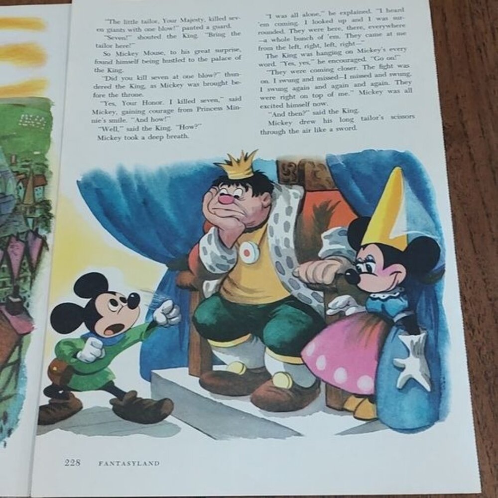 Vintage 1965 Fantasyland Disney Mickey mouse Minnie pages decor nursery - Picture 3 of 3
